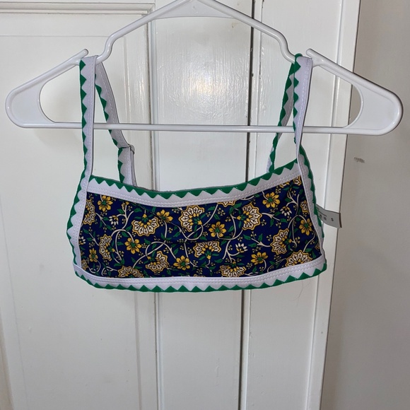 Bathing suit top unworn - Picture 2 of 6